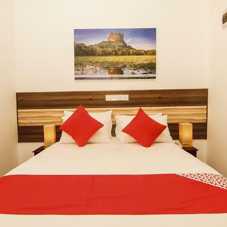 Clove Transit Hotel Kotugoda Kültér fotó