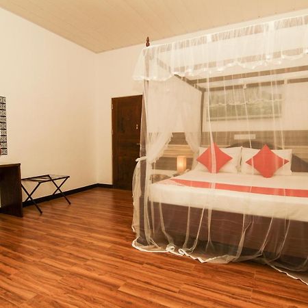 Clove Transit Hotel Kotugoda Kültér fotó