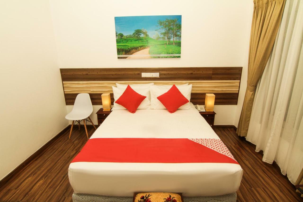 Clove Transit Hotel Kotugoda Kültér fotó