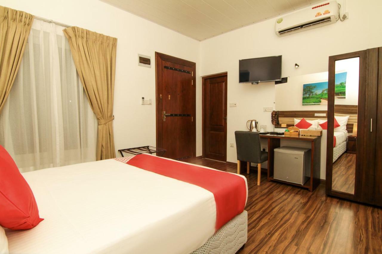 Clove Transit Hotel Kotugoda Kültér fotó
