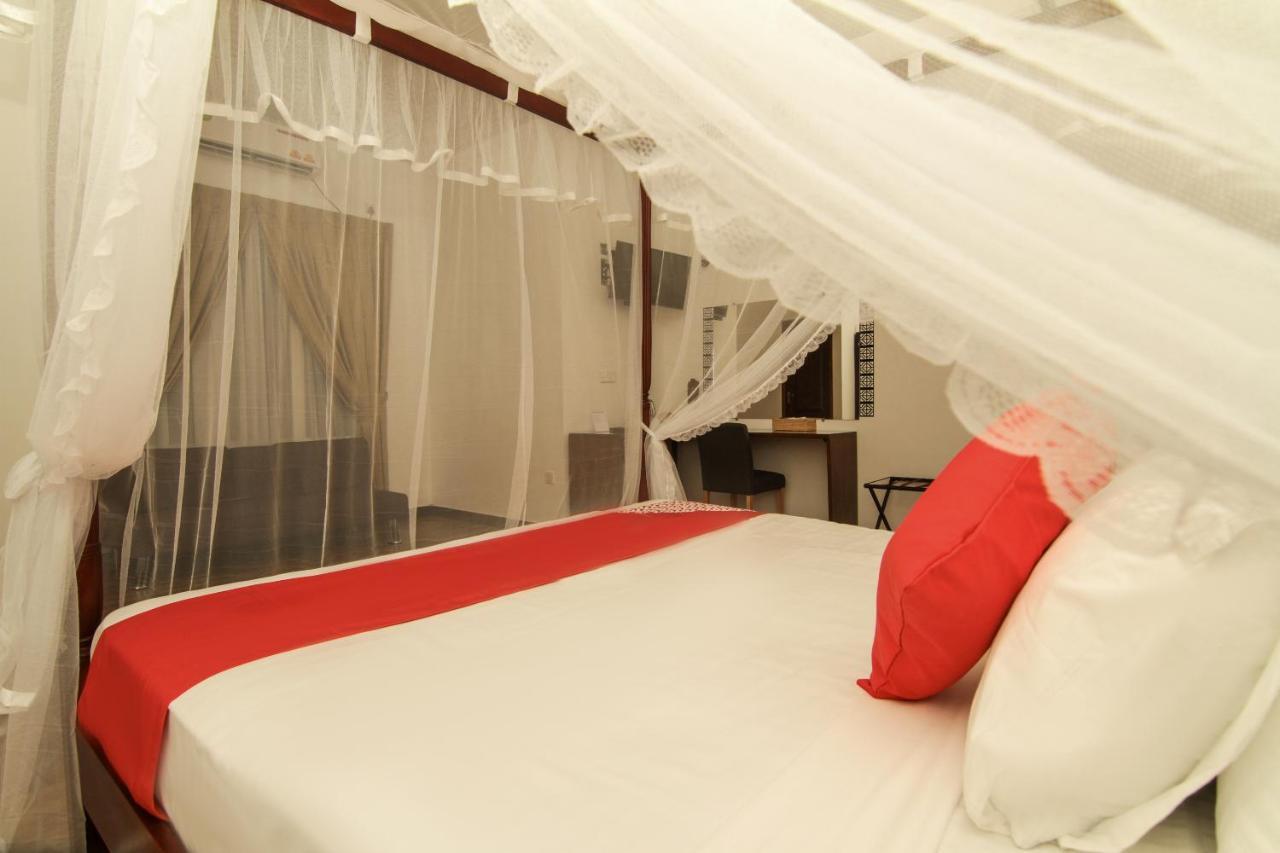 Clove Transit Hotel Kotugoda Kültér fotó